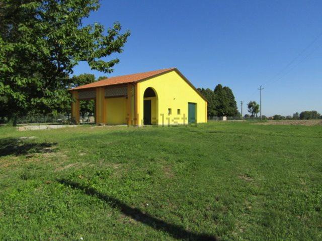 Locale in vendita di 150 m² in Via Montalbano