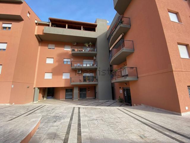 Locale in vendita di 150 m² in Via Monte Bonifato, 112