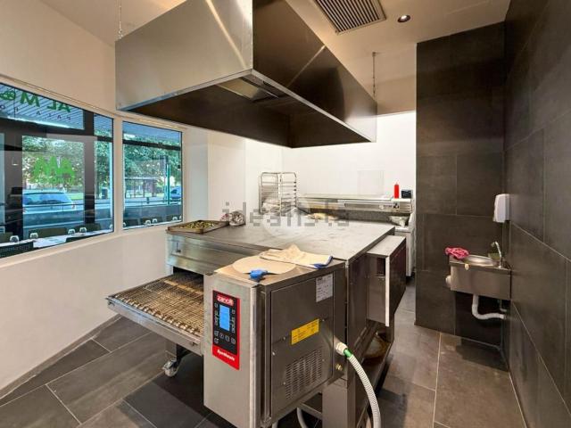 Locale in vendita di 150 m² in Via Masaccio, 23