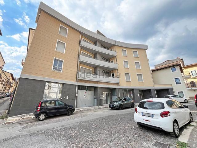 Locale in vendita di 150 m² in Via Sallustio