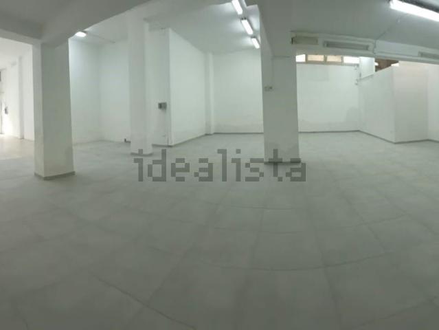 Locale in vendita di 150 m² in Via Salvatore Grande, 10
