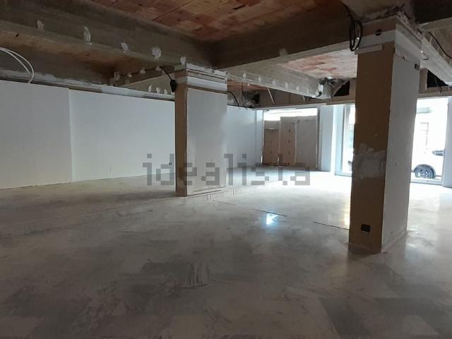 Locale in vendita di 150 m² in Via Santa Caterina d&apos Alessandria