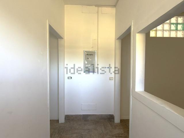Locale in vendita di 150 m² in Via Santa Lucia, 12