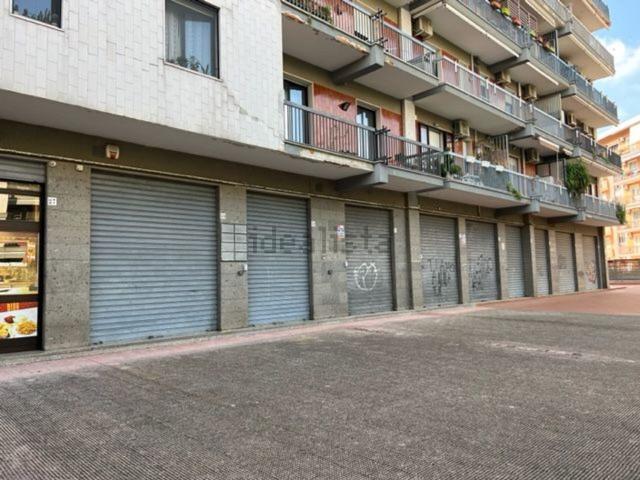 Locale in vendita di 150 m² in Via Padre Antonio da olivadi