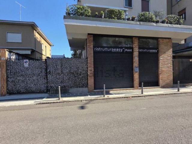 Locale in vendita di 150 m² in Via Pio X² Papa Sarto, 7