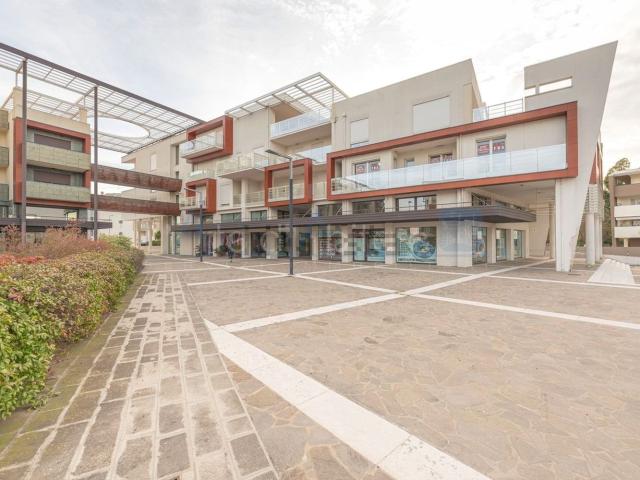 Locale in vendita di 150 m² in Via Roma