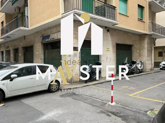 Locale in vendita di 150 m² in Via Ruggero Leoncavallo, 51