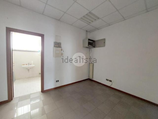 Locale in vendita di 150 m² in Via Zara, 66