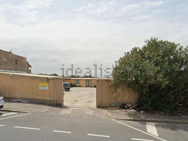 Locale in vendita di 150 m² in Viale Monastir, 206