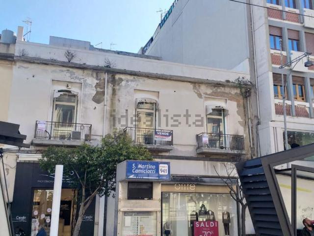 Locale in vendita di 150 m² in Viale San Martino, 155