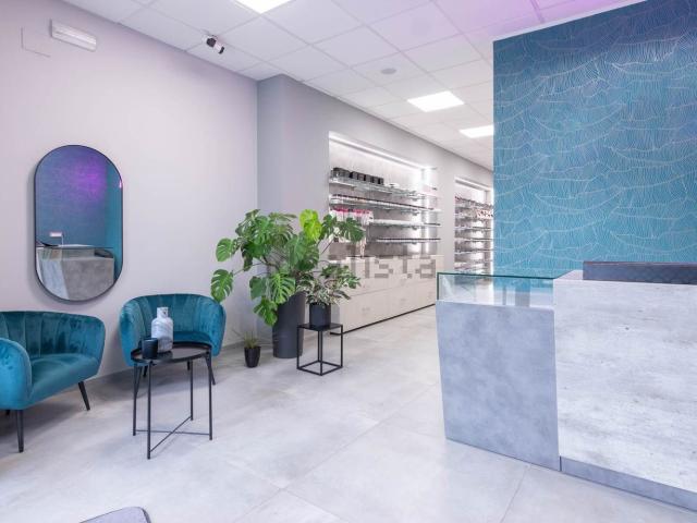 Locale in vendita di 150 m² in Piazza Armando Diaz, 3
