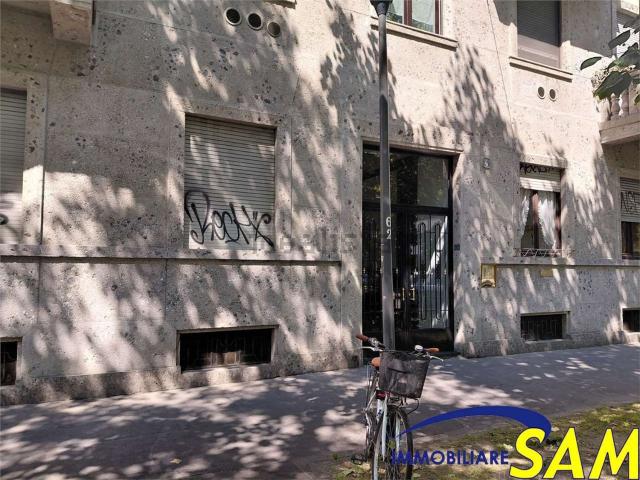 Locale in vendita di 150 m² in Piazzale Ferdinando Martini, 4