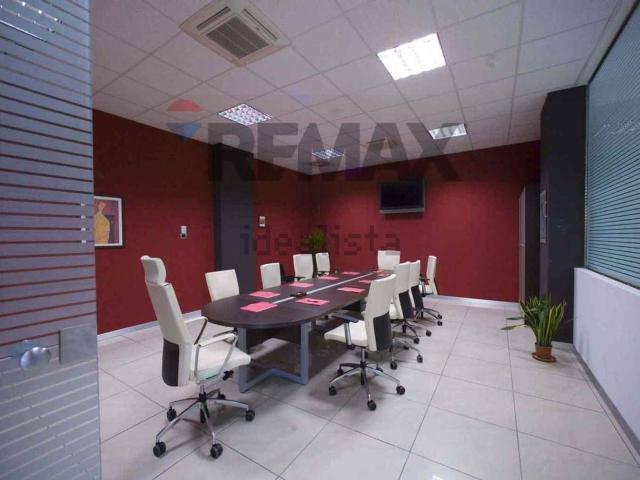 Locale in vendita di 1516 m² in Via Vincenzo Monti, 1