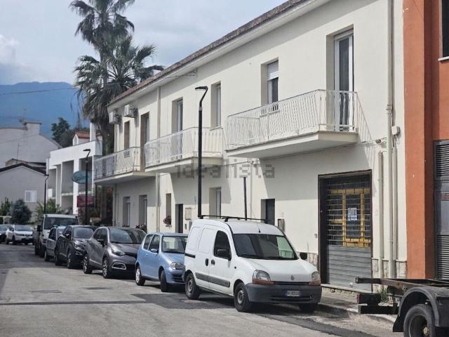 Locale in vendita di 151 m² in Via Giuseppe Garibaldi