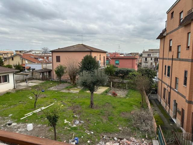 Locale in vendita di 155 m² in Via Alenda, 58