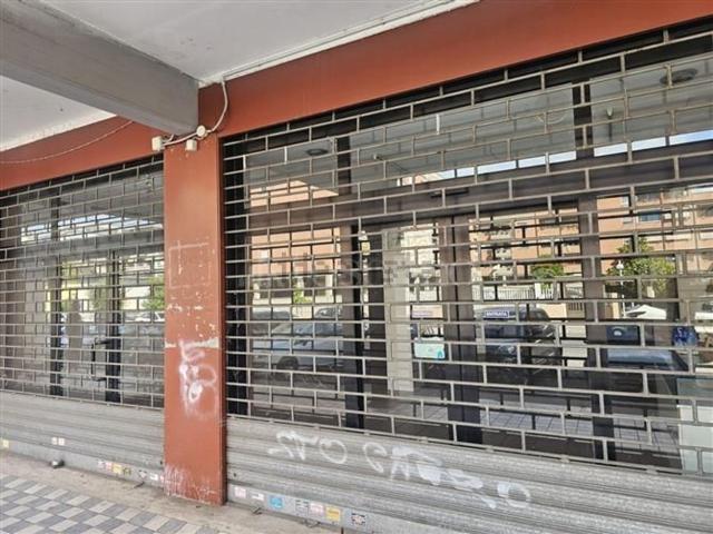 Locale in vendita di 155 m² in Via Milazzo
