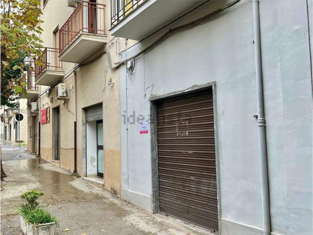 Locale in vendita di 155 m² in Viale della Libertà, 96