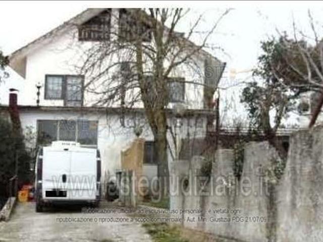 Locale in vendita di 156 m² in Contrada Sant&apos Antonio Casalini