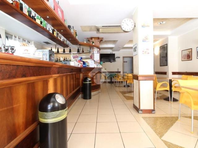 Locale in vendita di 157 m² in Via del Mare, 15