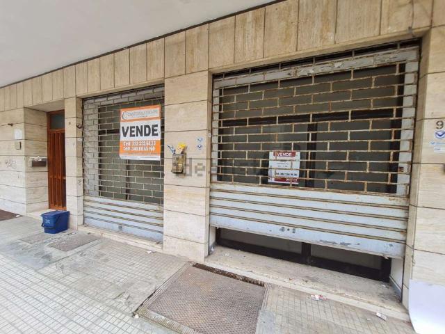 Locale in vendita di 157 m² in Via Formoso Lubello