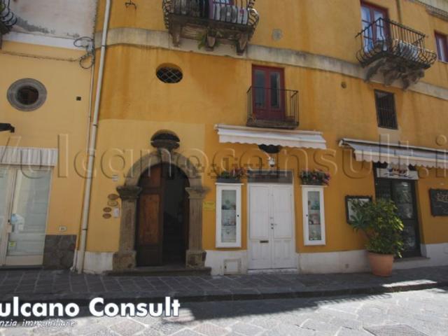 Locale in vendita di 15 m² in Via Giuseppe Garibaldi, 26