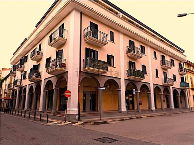 Locale in vendita di 160 m²