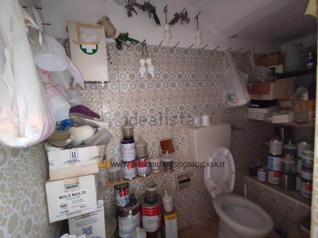 Locale in vendita di 160 m²