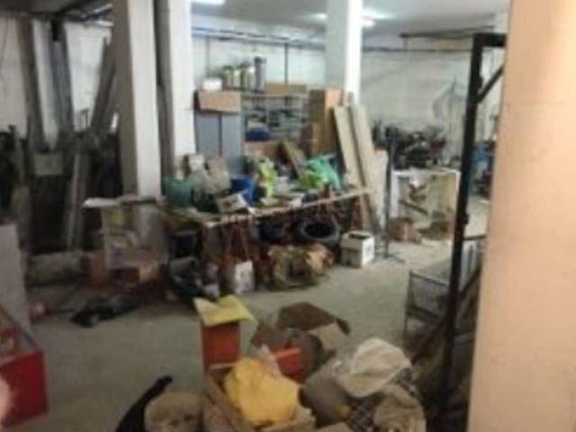 Locale in vendita di 160 m² in Via Galileo Ferraris