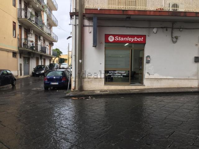 Locale in vendita di 160 m² in Via GUGLIELMO MARCONI