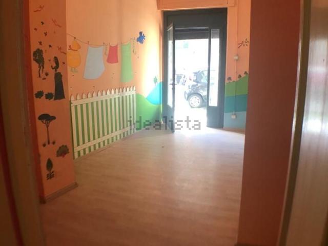 Locale in vendita di 160 m² in Via del Vespro, 98