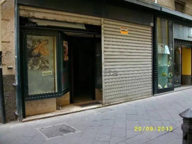 Locale in vendita di 160 m² in Via della Repubblica