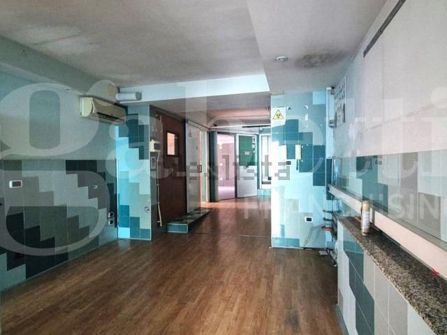 Locale in vendita di 160 m² in Via Effrem Datto
