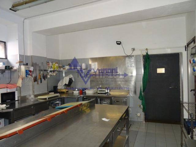 Locale in vendita di 160 m² in Via Ezio Zambianchi, 6
