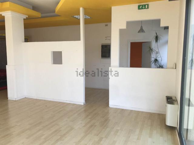 Locale in vendita di 160 m² in Via Francesco Pigafetta