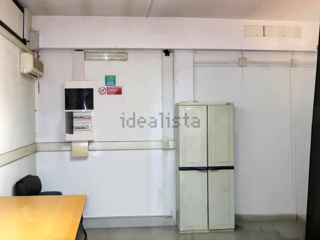 Locale in vendita di 160 m² in Via Leonardo Da Vinci