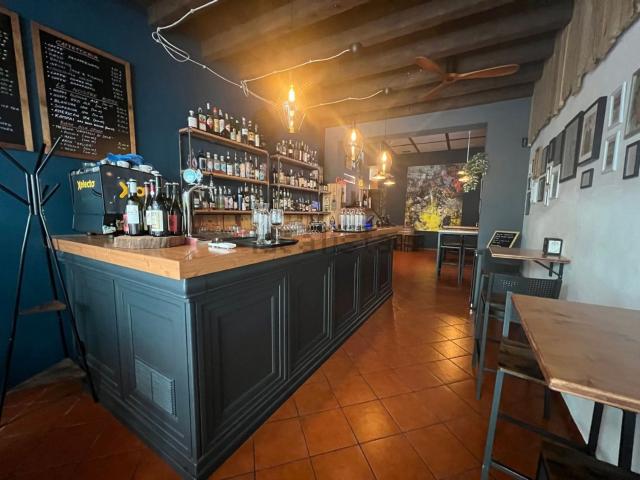 Locale in vendita di 160 m² in Via Sant&apos Alberto