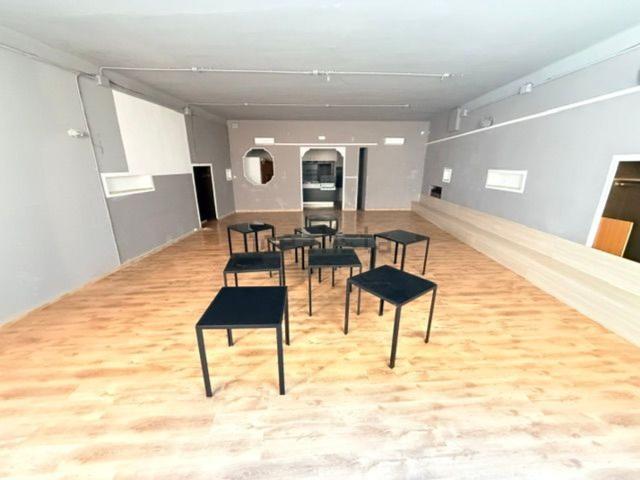 Locale in vendita di 160 m² in Via Sant&apos Eufemia