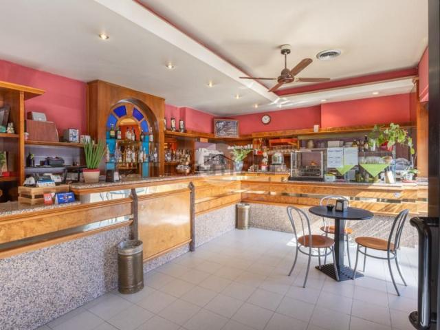 Locale in vendita di 161 m² in Via Cino da Pistoia, 9