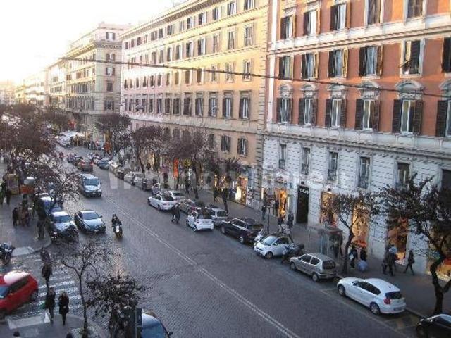 Locale in vendita di 163 m² in Via Cola di Rienzo