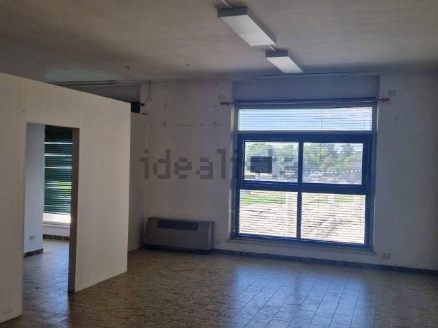 Locale in vendita di 163 m² in Via San Martino, 1