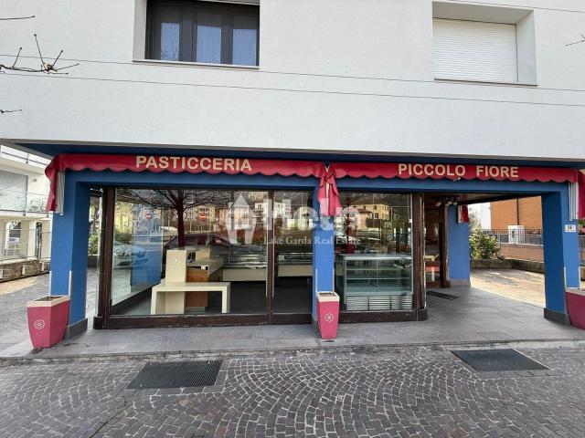 Locale in vendita di 163 m² in Viale Trento, 14