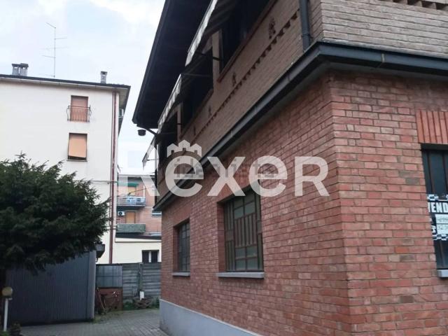 Locale in vendita di 165 m² in Via Giovanni Ramusani