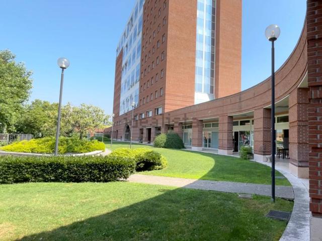 Locale in vendita di 165 m² in Via Leone Pancaldo, 50