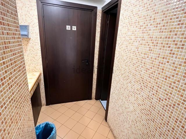 Locale in vendita di 165 m² in Via Marchese di Casalotto