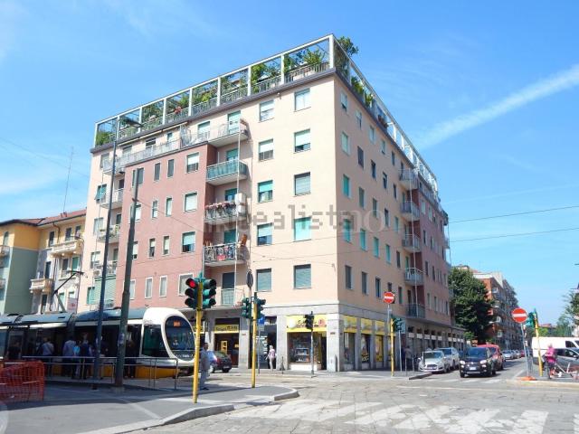 Locale in vendita di 165 m² in Via Neera