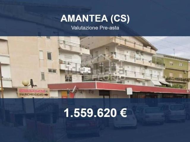 Locale in vendita di 1666 m² in Via Baldacchini