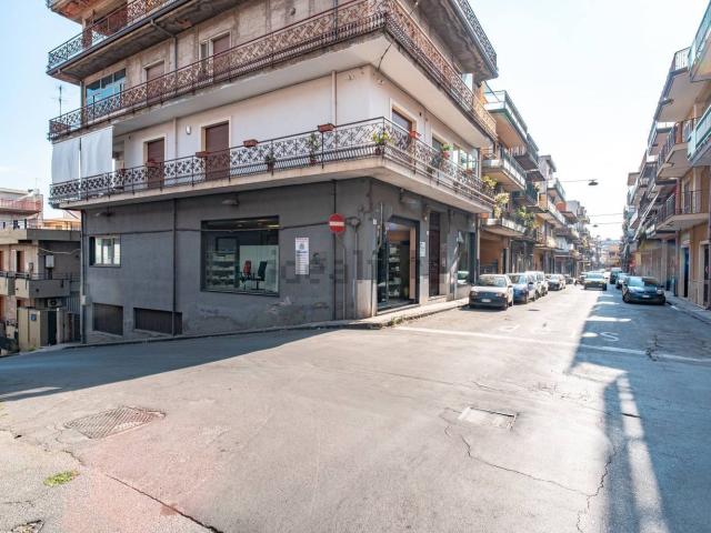 Locale in vendita di 166 m² in Via G. Boccaccio, 70