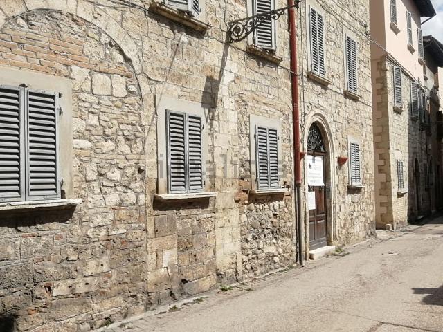Locale in vendita di 167 m² in Corso di Sotto, 20