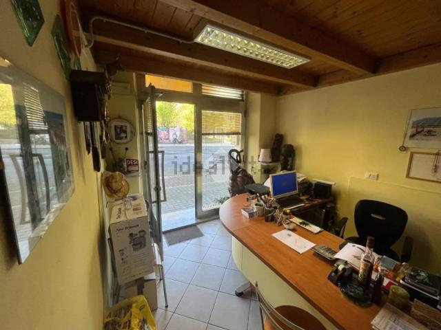 Locale in vendita di 16 m² in Viale Aldo Ferrari, 16
