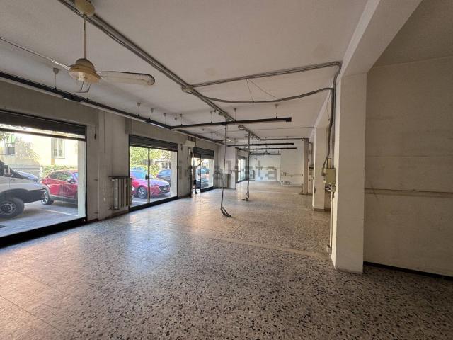 Locale in vendita di 170 m²